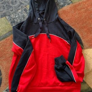 Cropped navy blue and red hoodie